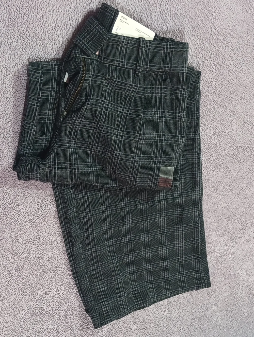 American Eagle Outfitters Dark Green Plaid Straight-Leg Pants